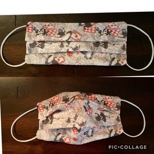 Disney Alice In wonderland face mask